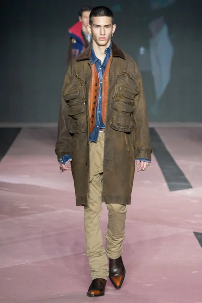 Look 62